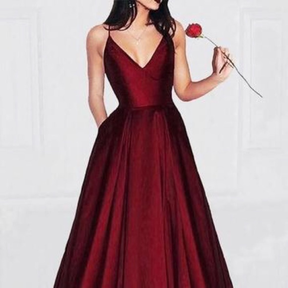 maroon red prom dress ❤️